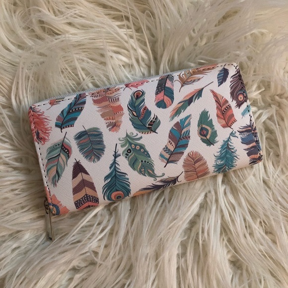 CLEARANCE✨ New boho off white feather wallet - Picture 5 of 5